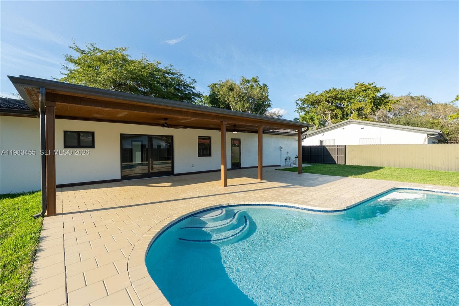 14515 Mahogany Ct, Miami Lakes FL 33014 — 30
