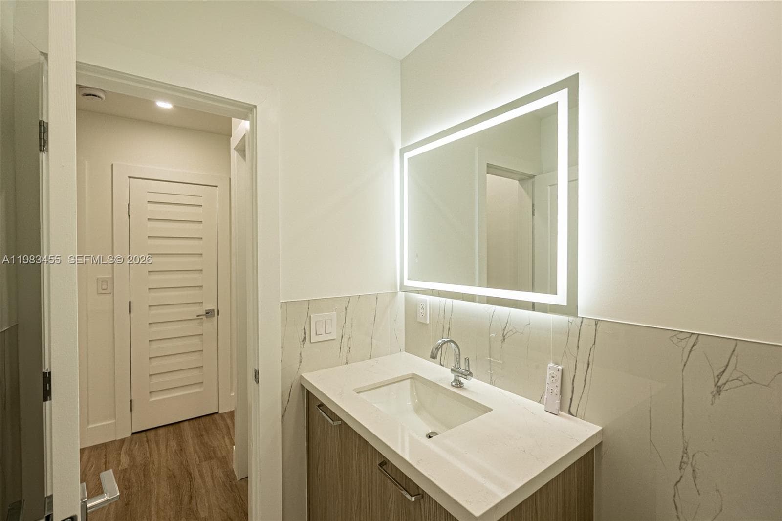 14515 Mahogany Ct, Miami Lakes FL 33014 — 14