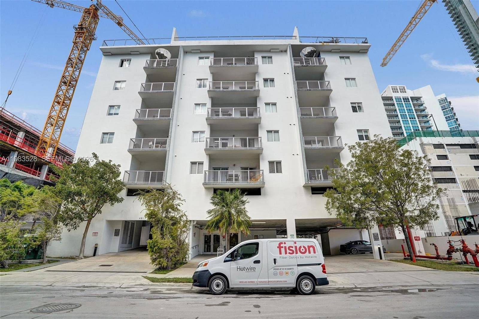 481 NE 29th St # 702, Miami FL 33137 — 33