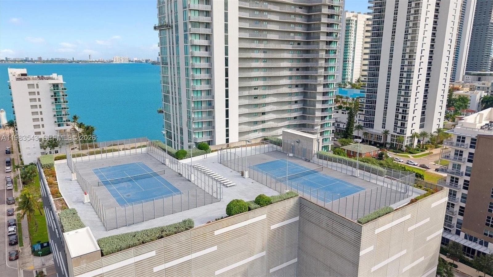 460 NE 28th St # 1407, Miami FL 33137 — 46
