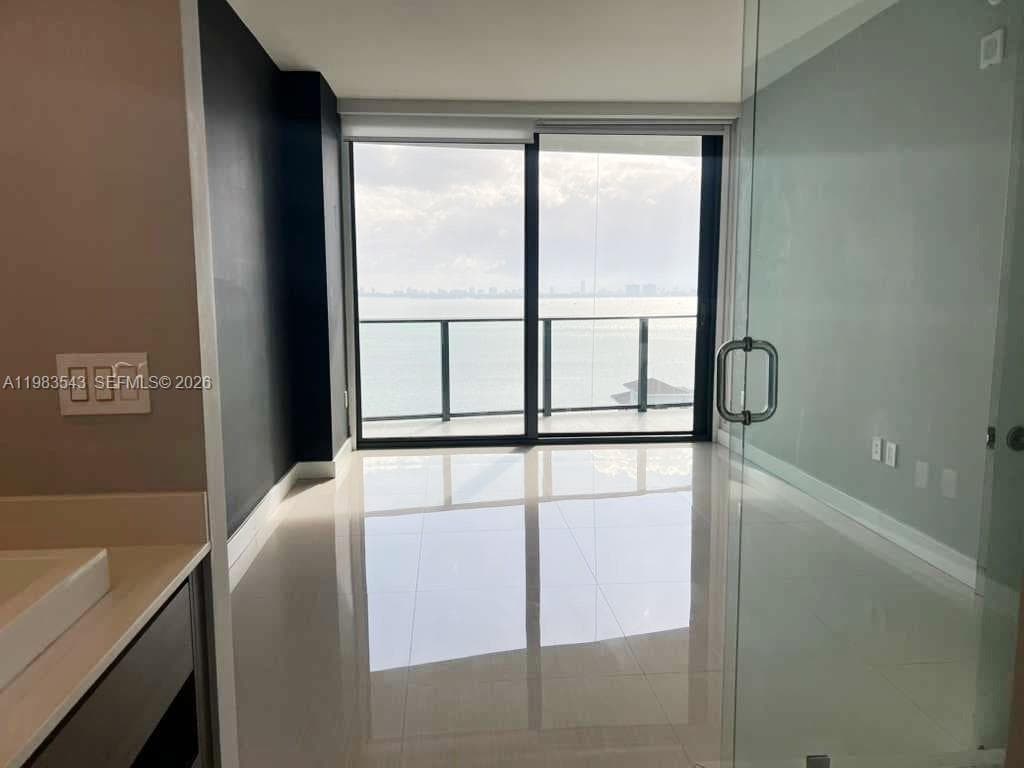 460 NE 28th St # 1407, Miami FL 33137 — 26