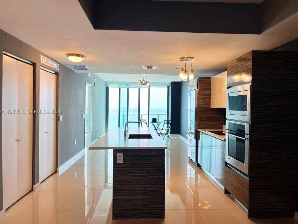 460 NE 28th St # 1407, Miami FL 33137 — 14