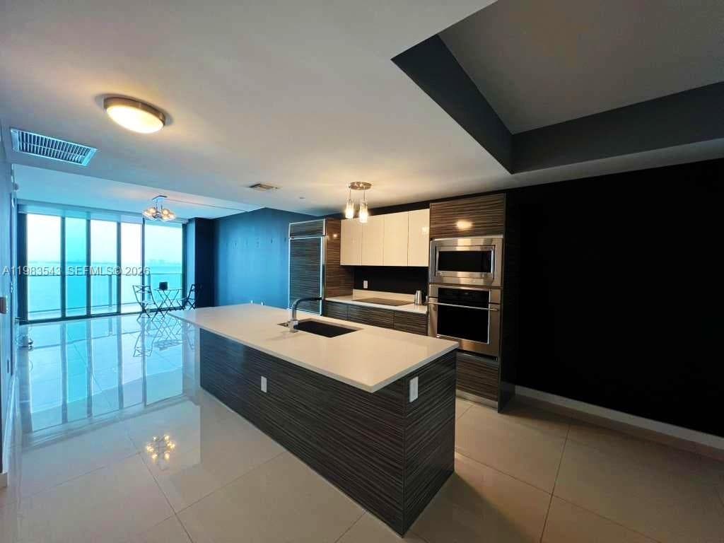 460 NE 28th St # 1407, Miami FL 33137 — 19