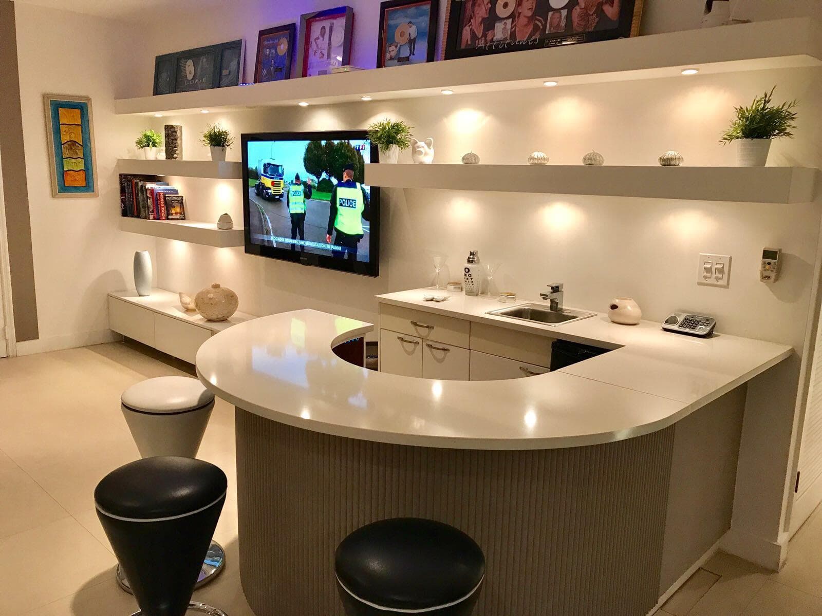 185 Palm Avenue, Miami Beach FL 33139 — 17