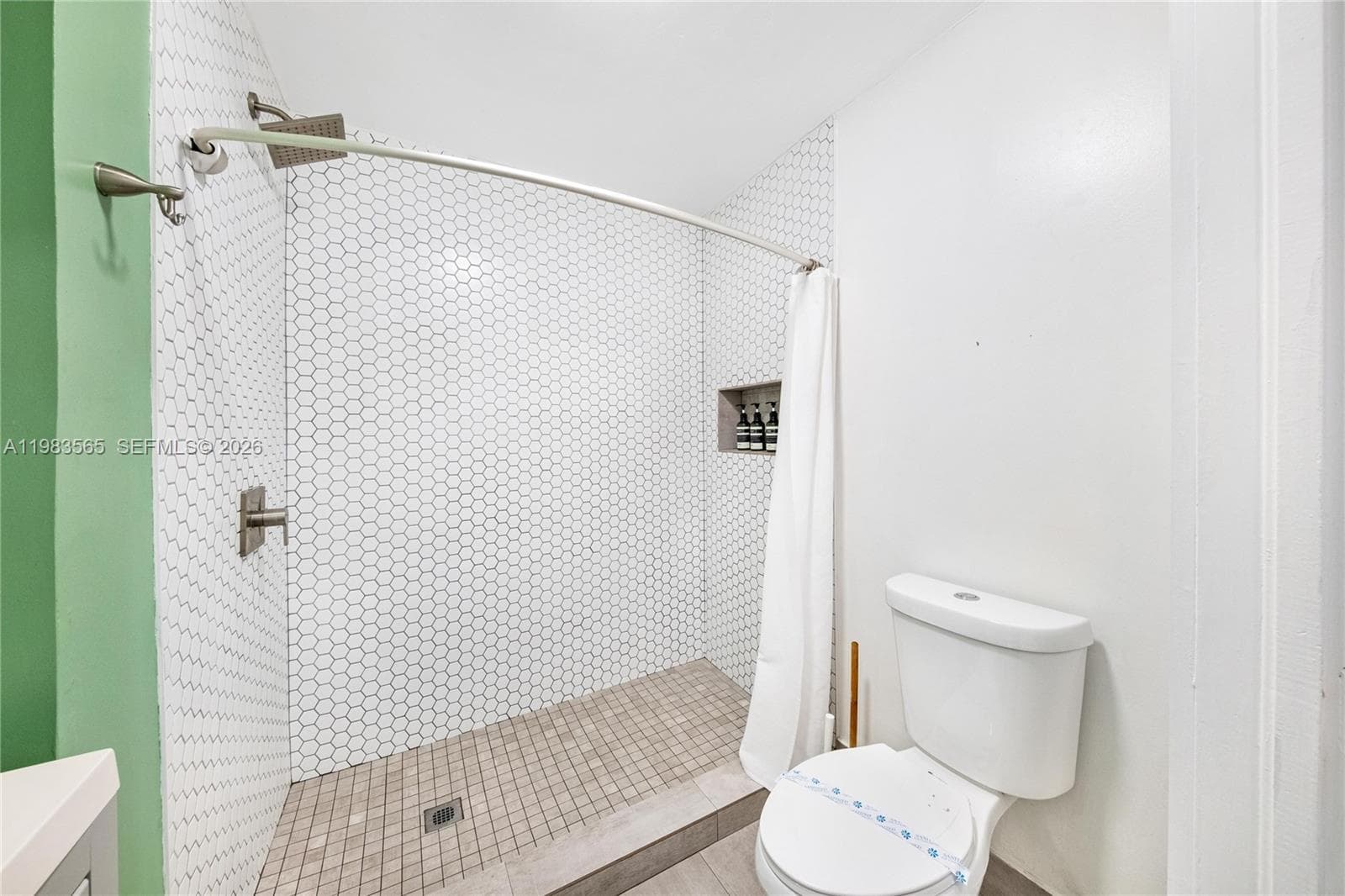237 38th St # 4, Miami Beach FL 33140 — 13