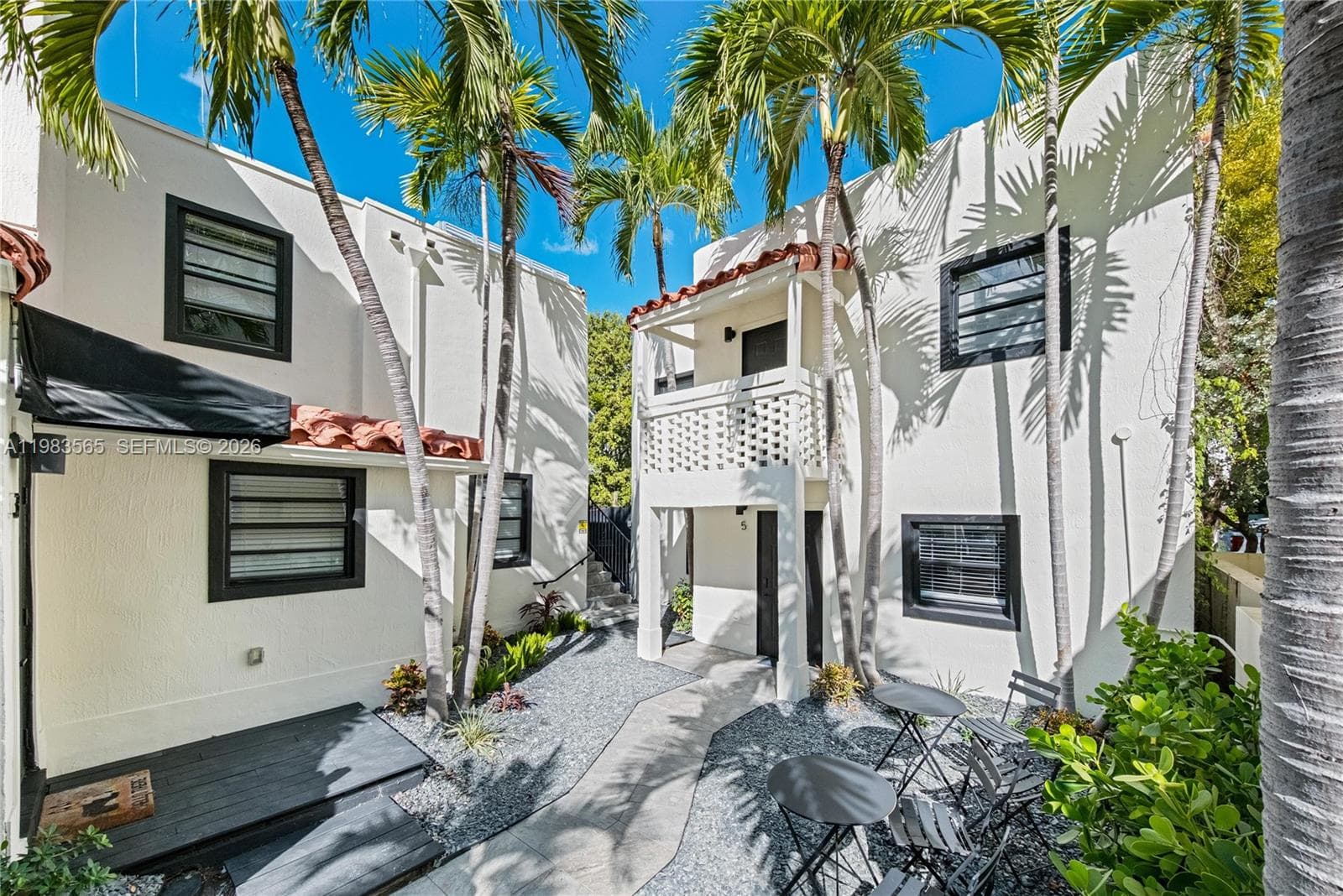 237 38th St # 4, Miami Beach FL 33140 — 20