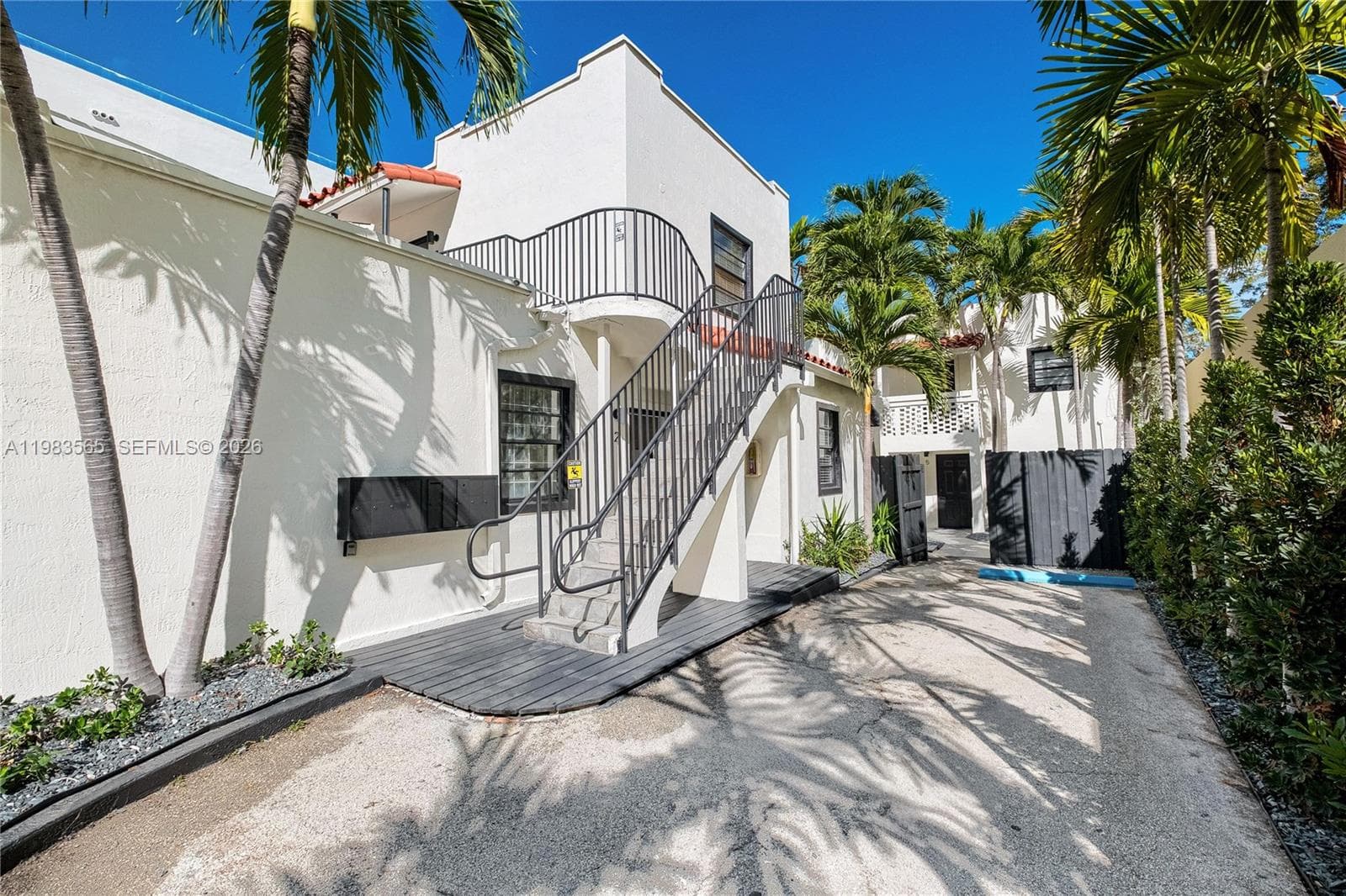 237 38th St # 4, Miami Beach FL 33140 — 19