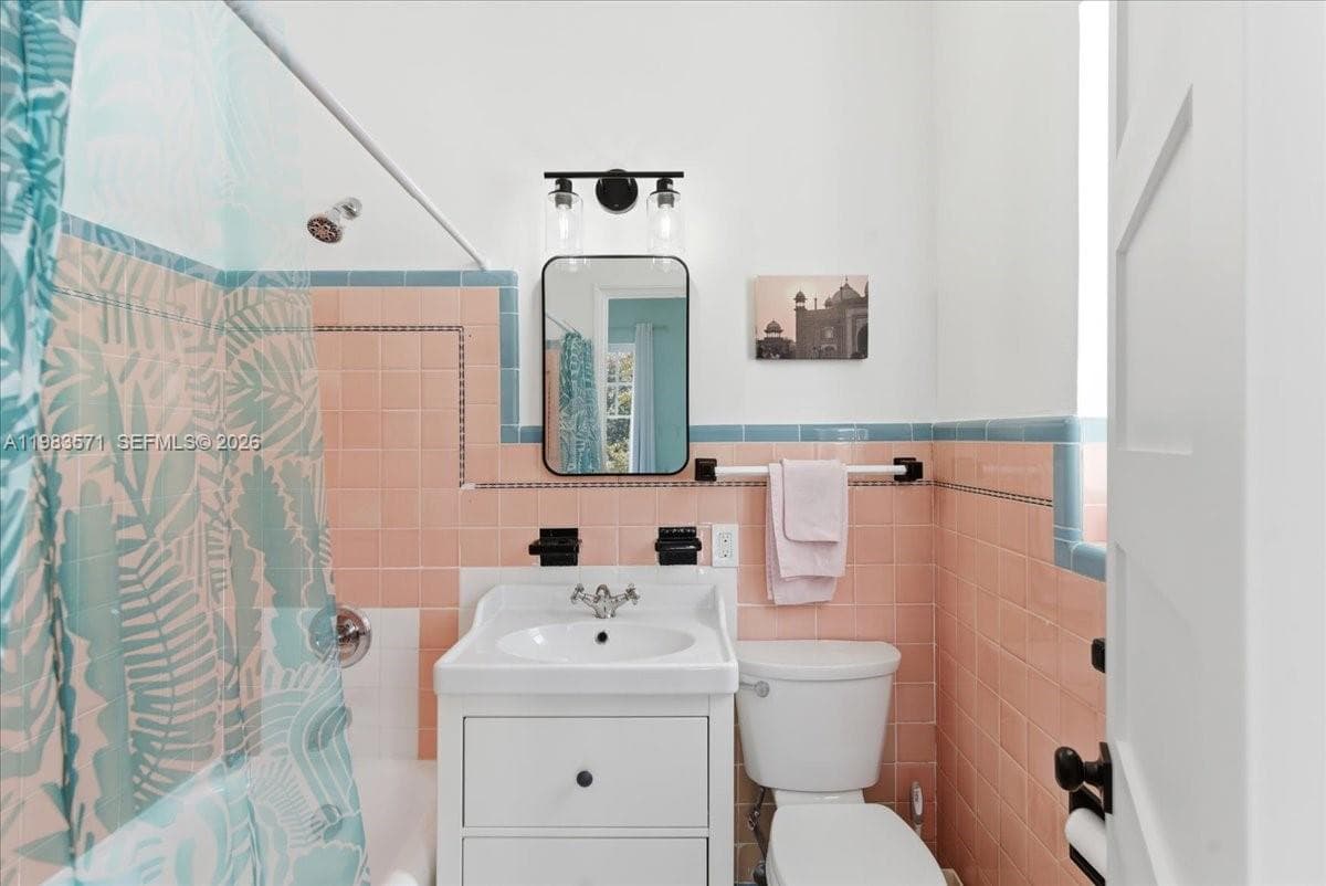 2463 Pine Tree Dr PH, Miami Beach FL 33140 — 27