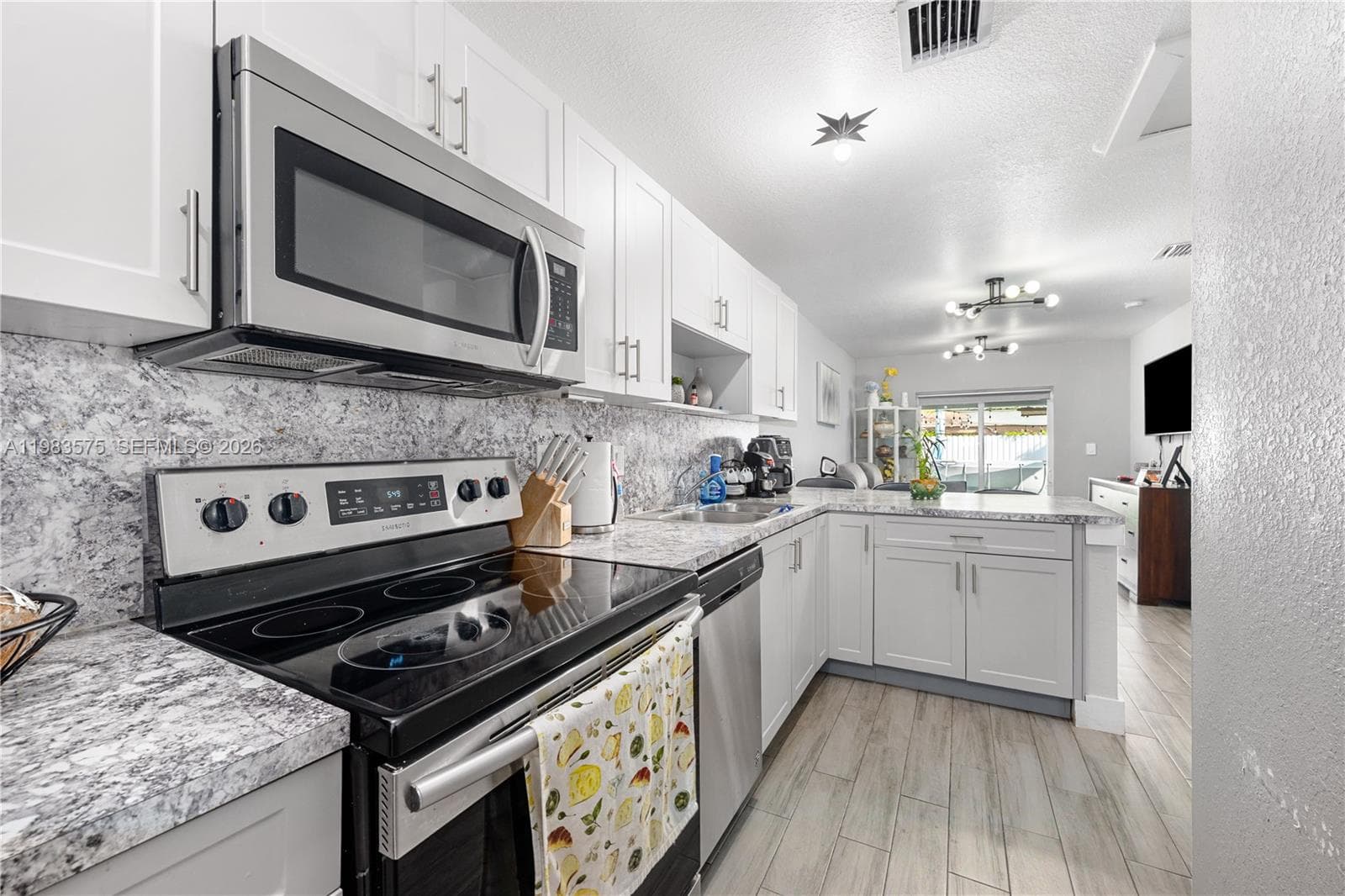 2419 NW 101st St, Miami FL 33147 — 8