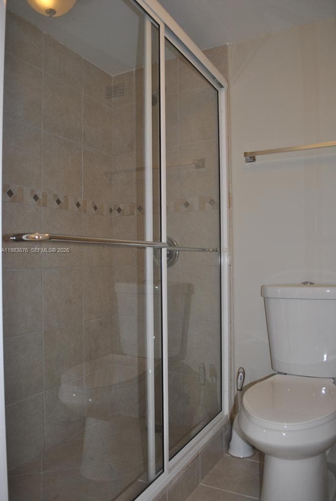 6039 Collins Ave # 1006, Miami Beach FL 33140 — 16