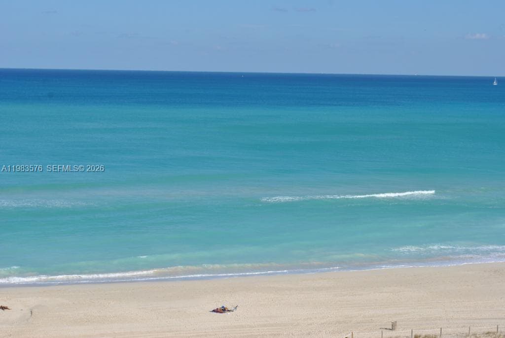 6039 Collins Ave # 1006, Miami Beach FL 33140 — 1