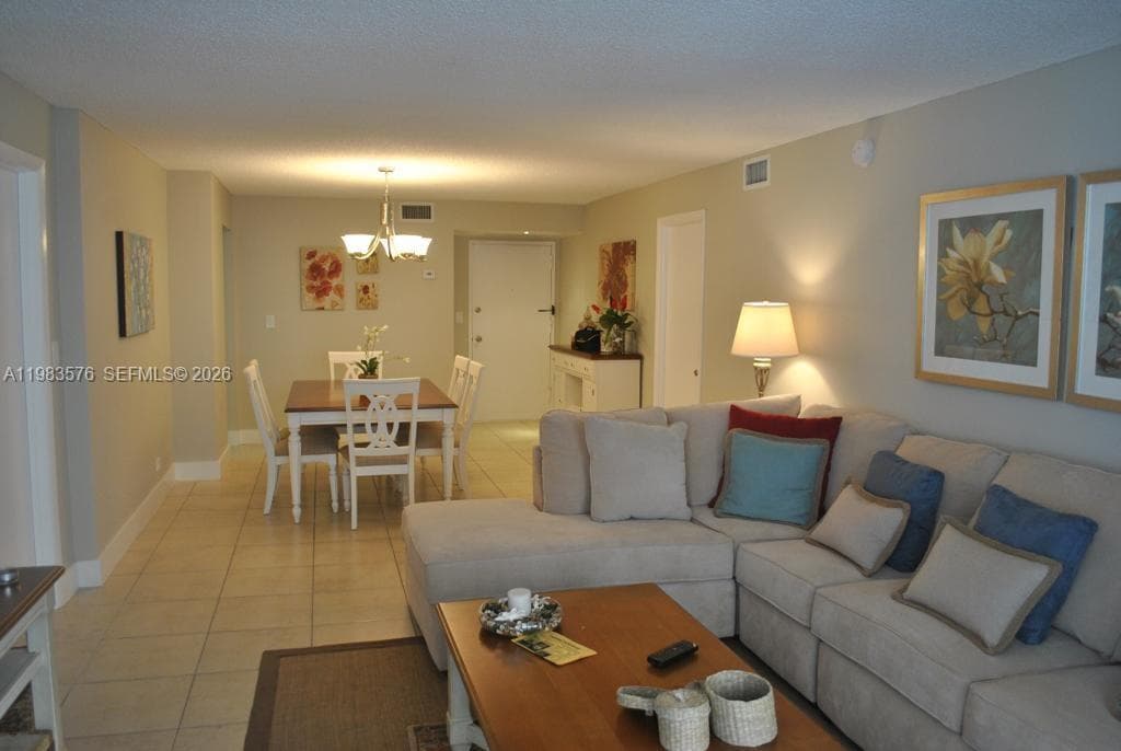 6039 Collins Ave # 1006, Miami Beach FL 33140 — 5