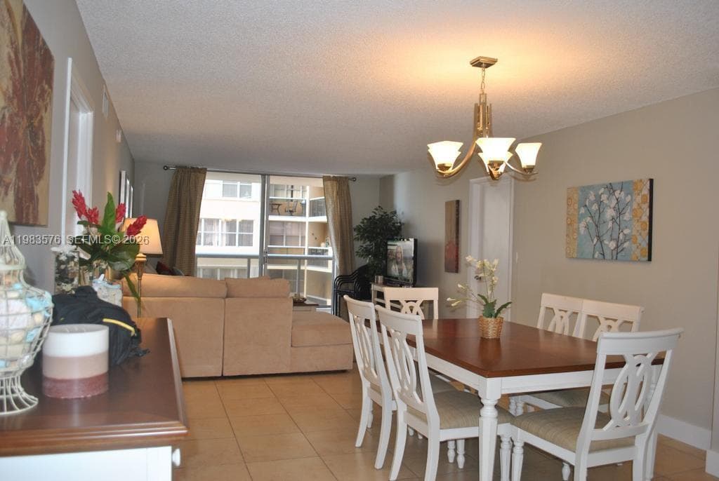 6039 Collins Ave # 1006, Miami Beach FL 33140 — 4
