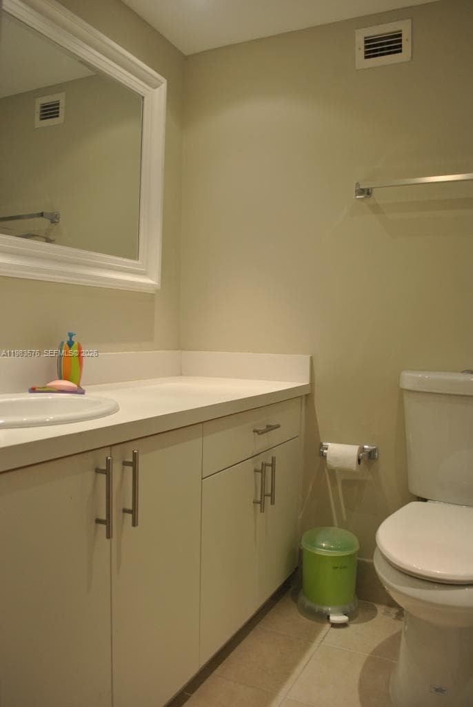 6039 Collins Ave # 1006, Miami Beach FL 33140 — 21