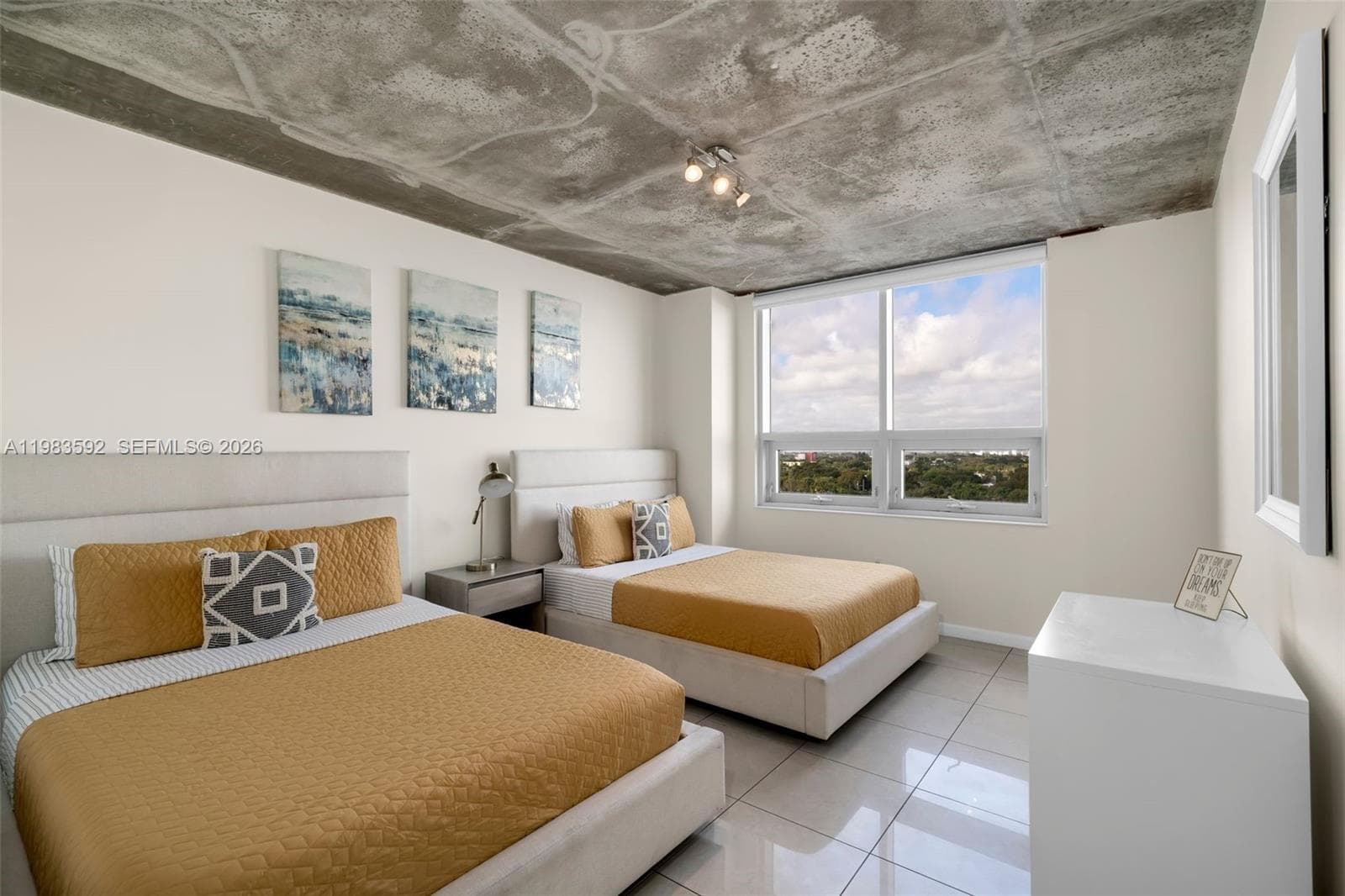 Midblock Miami Condo, Miami, FL — 16
