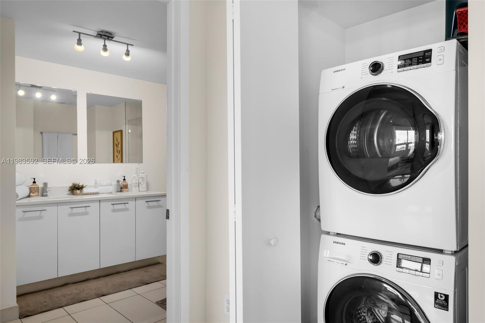 Midblock Miami Condo, Miami, FL — 22