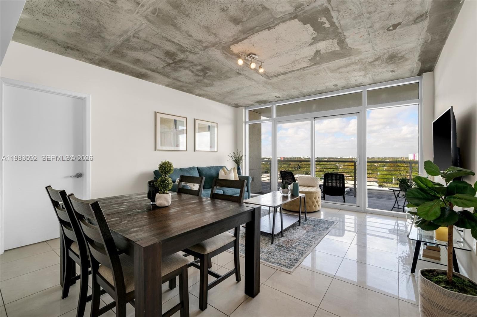 Midblock Miami Condo, Miami, FL — 7