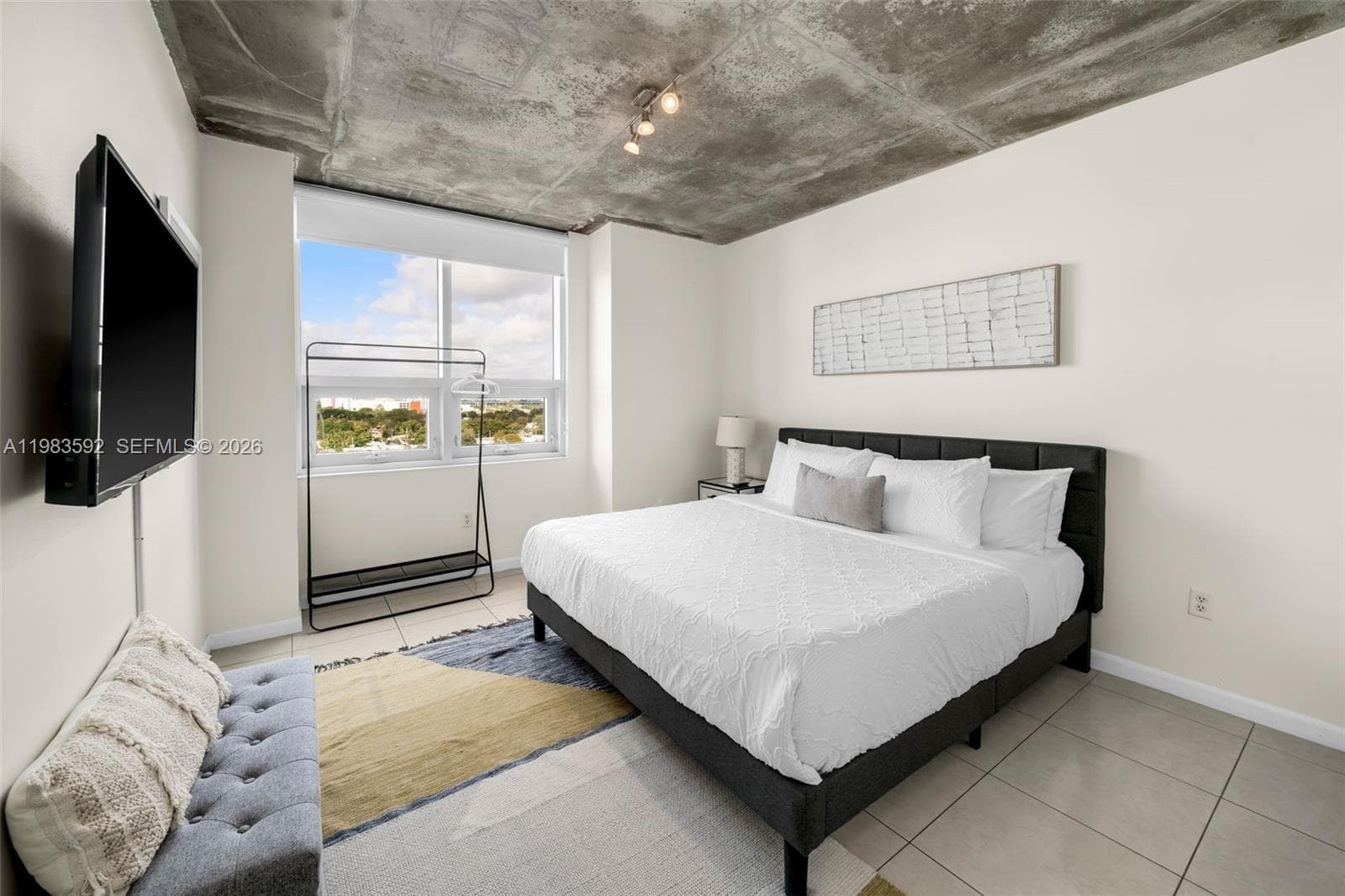 Midblock Miami Condo, Miami, FL — 11