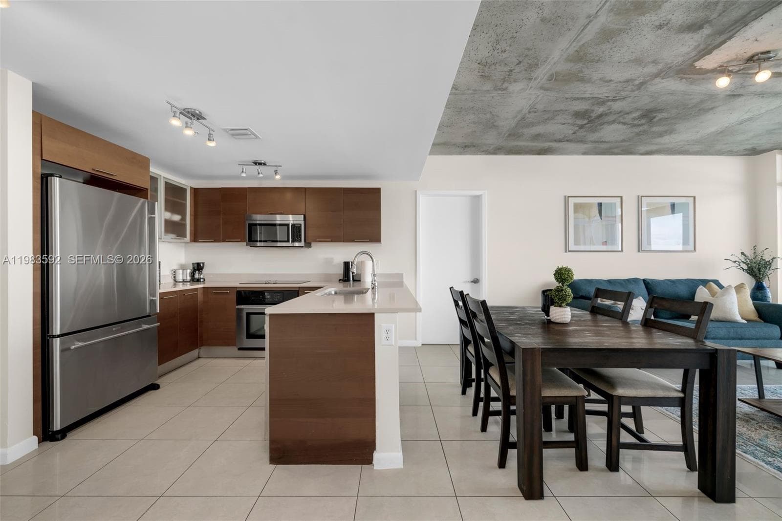 Midblock Miami Condo, Miami, FL — 8