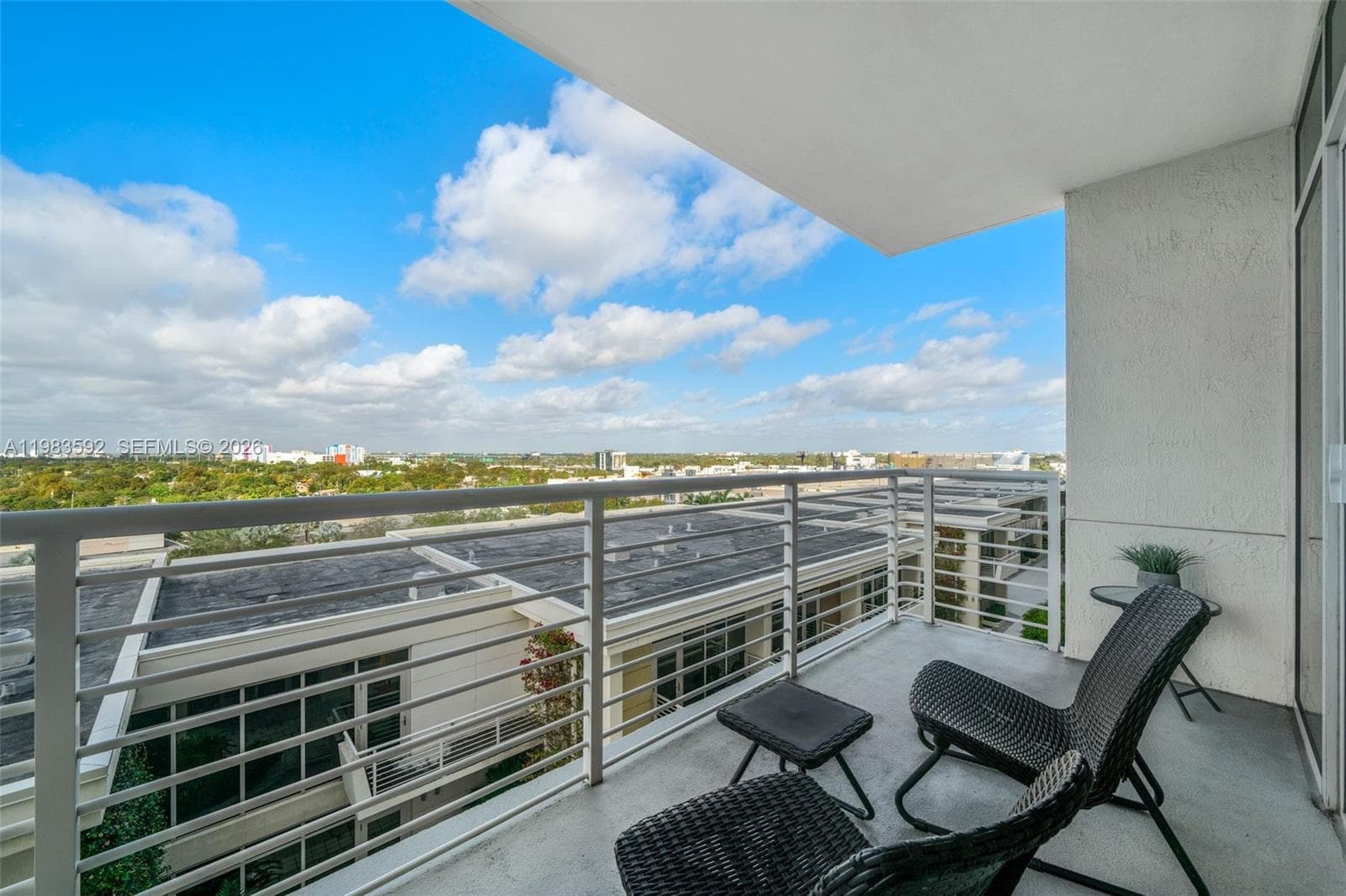 Midblock Miami Condo, Miami, FL — 25