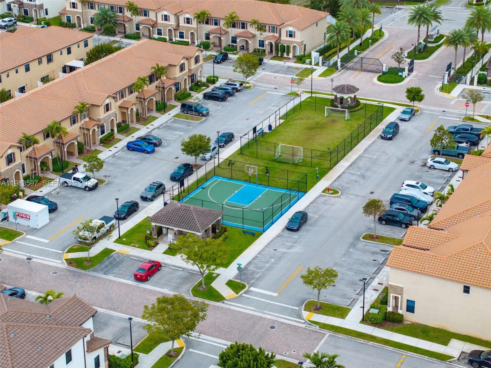 9380 W 33rd Ln, Hialeah FL 33018 — 44