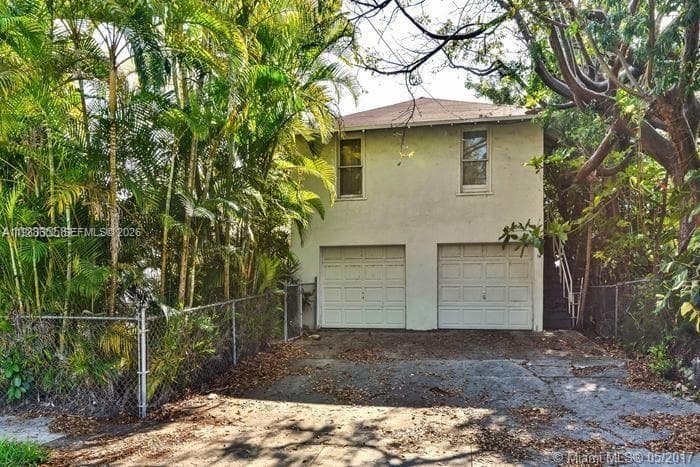 2000 S Miami Ave, Miami FL 33129 — 20