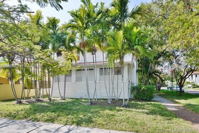 2000 S Miami Ave, Miami FL 33129 — 18
