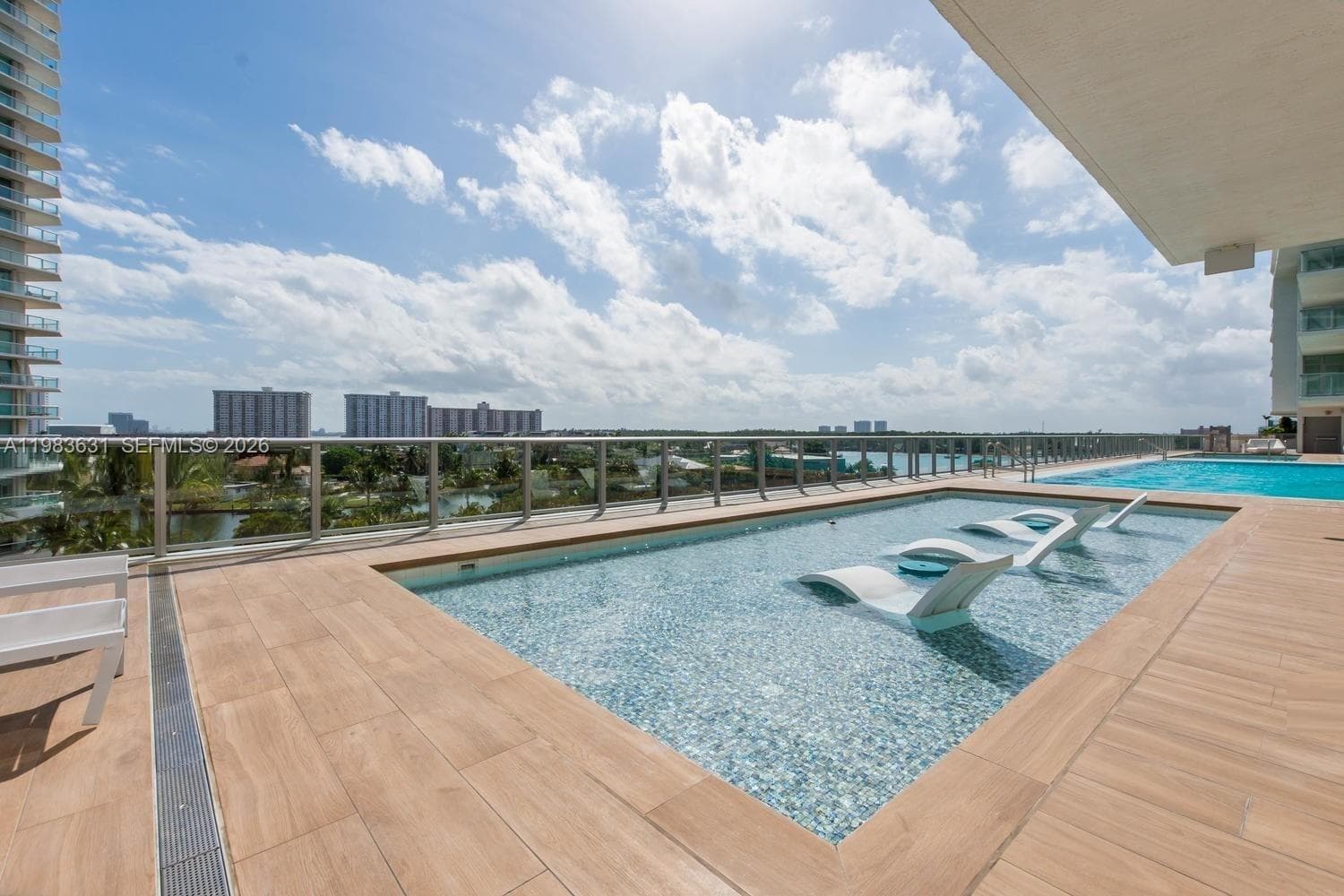 300 Sunny Isles Blvd # 805, Sunny Isles Beach FL 33160 — 33