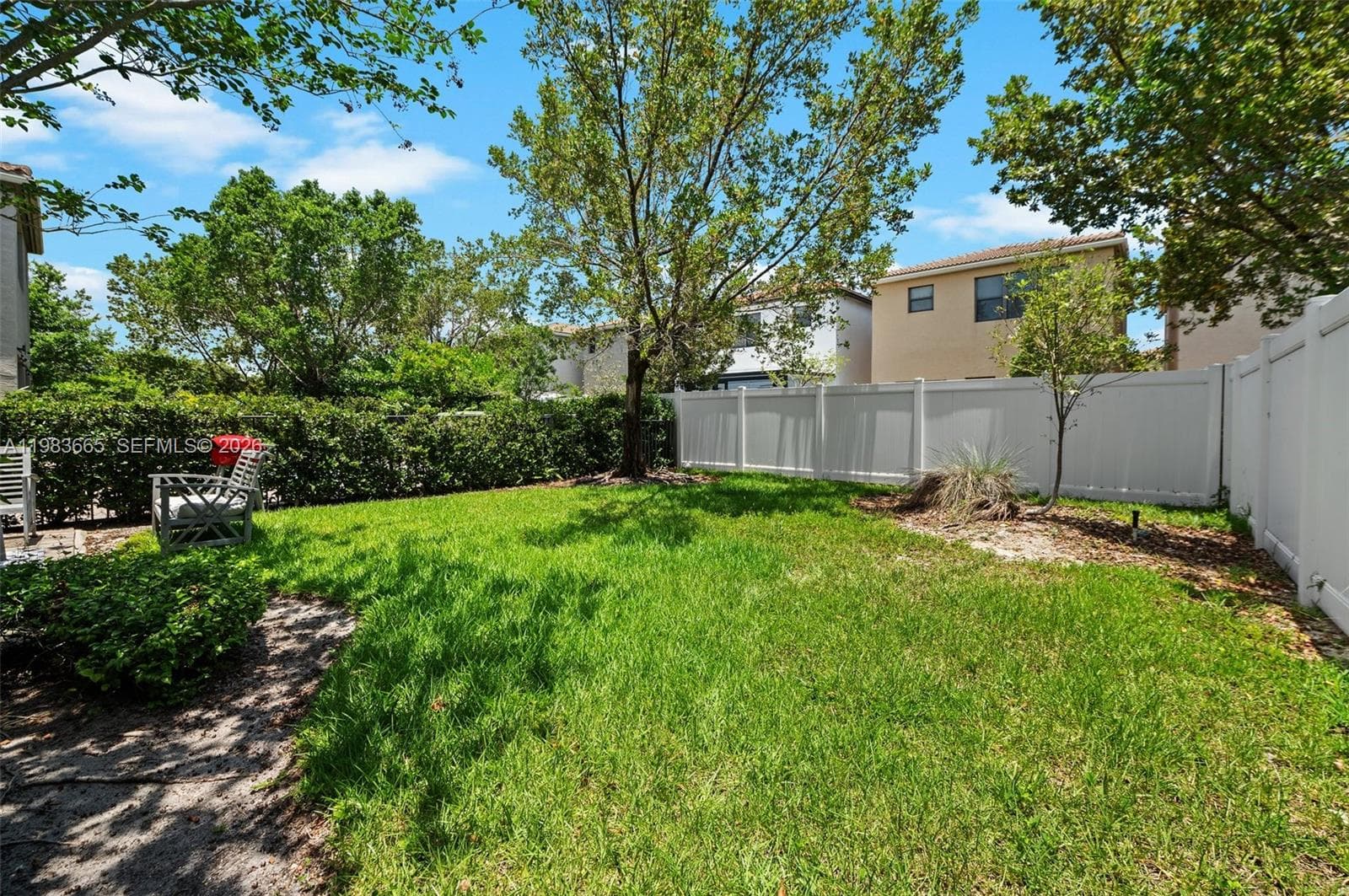 659 NE 191st St, Miami FL 33179 — 22