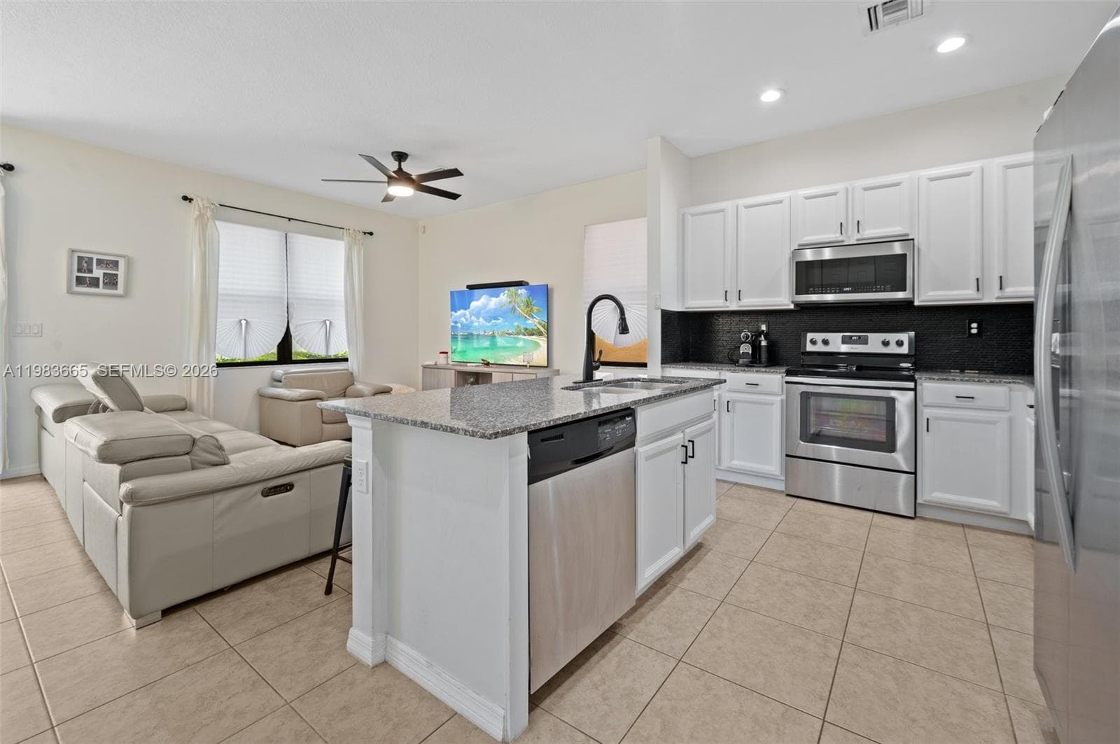 659 NE 191st St, Miami FL 33179 — 8