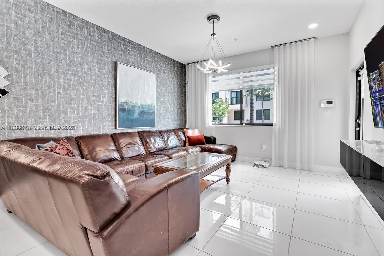 4745 NW 84th Ct # 19, Doral FL 33166 — 1