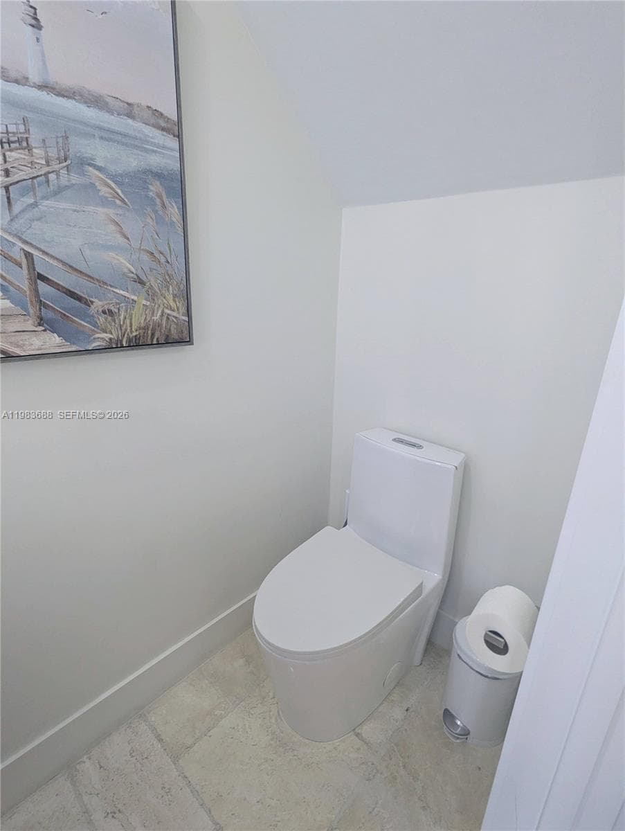 3789 NE 167th St # 42, North Miami Beach FL 33160 — 29