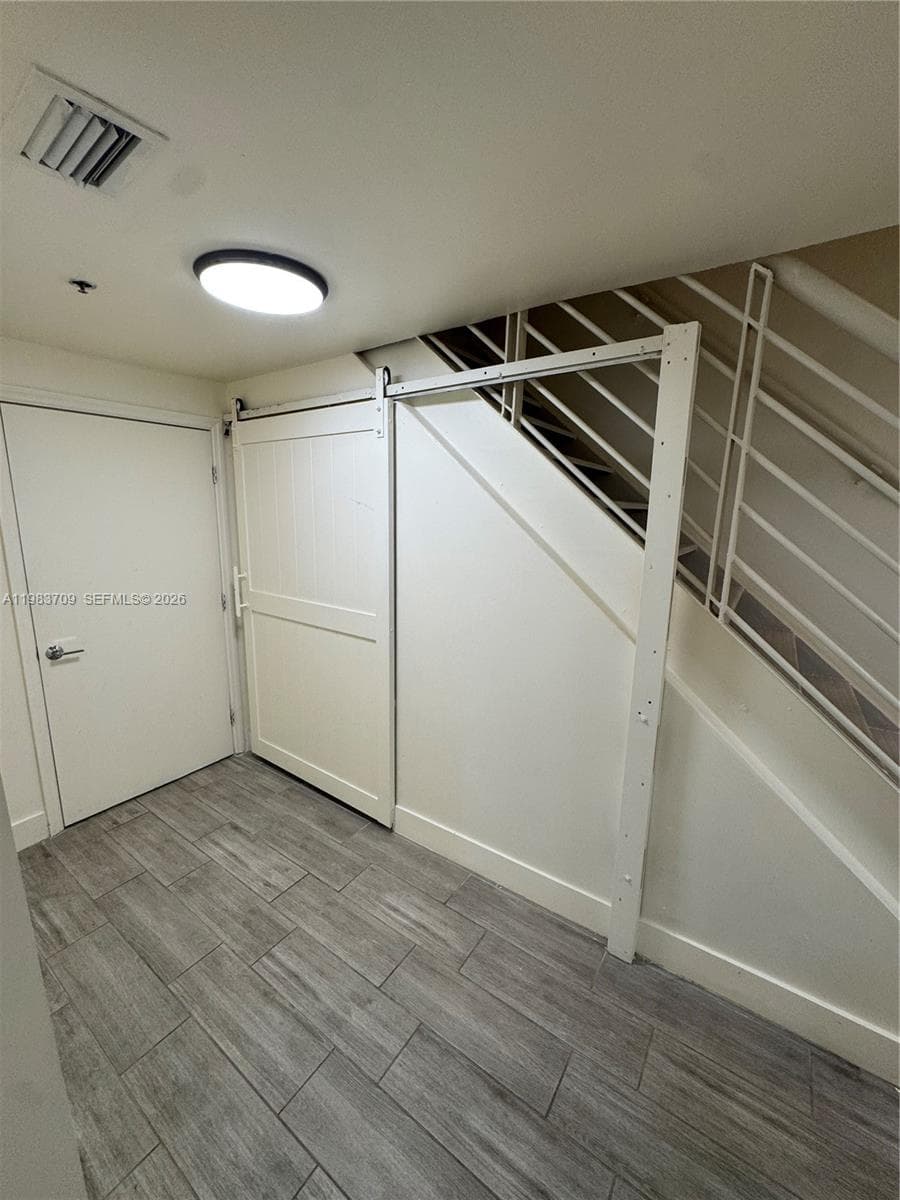 110 Washington Ave # 7, Miami Beach FL 33139 — 6
