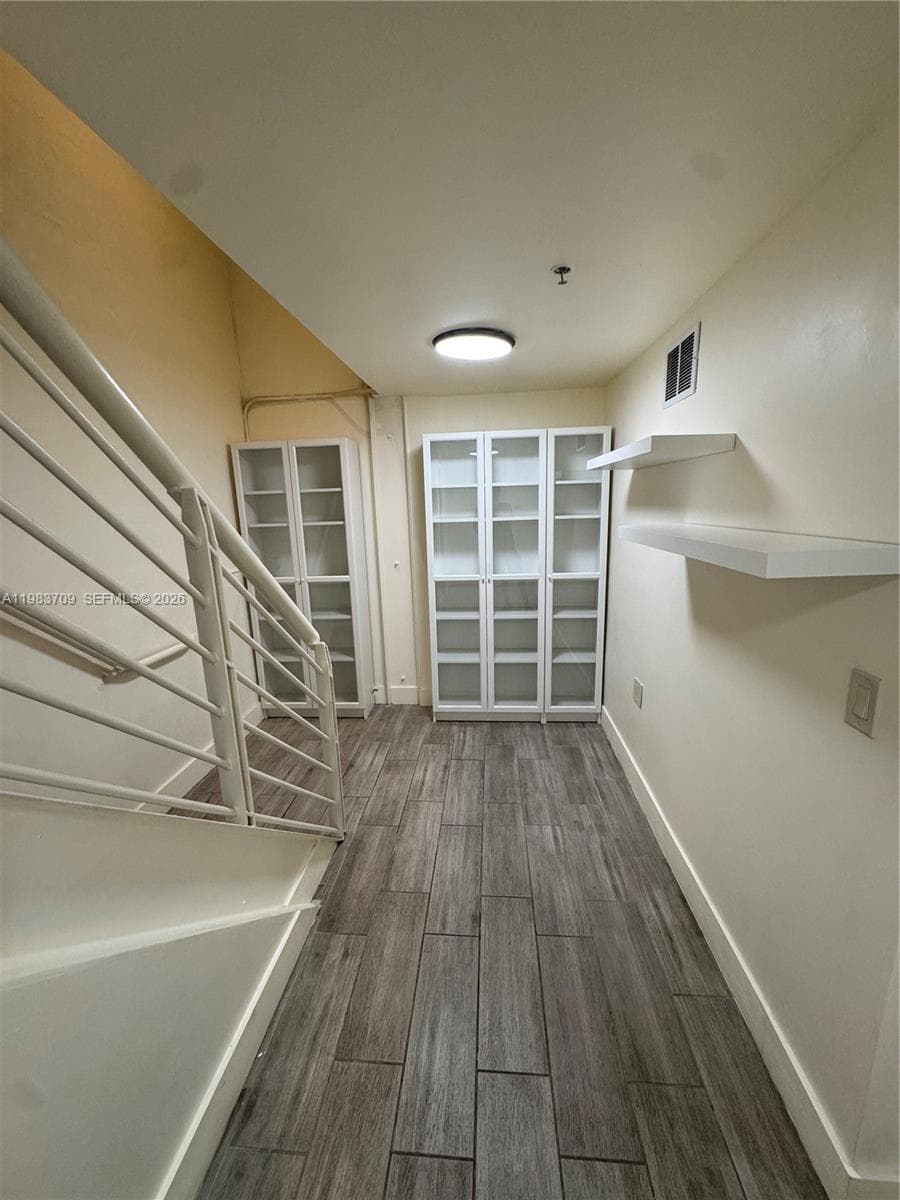 110 Washington Ave # 7, Miami Beach FL 33139 — 7