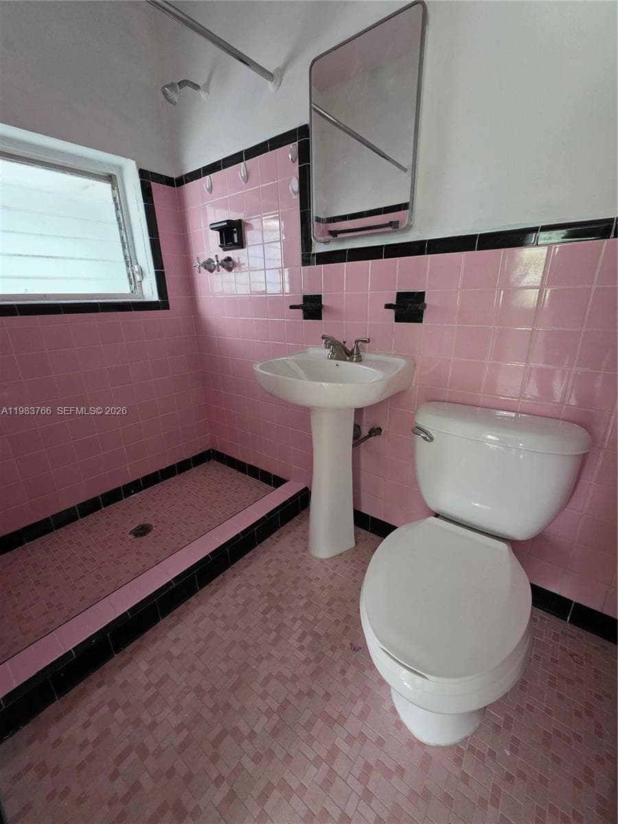 Country Club Estates Sec, Miami Springs, FL — 10