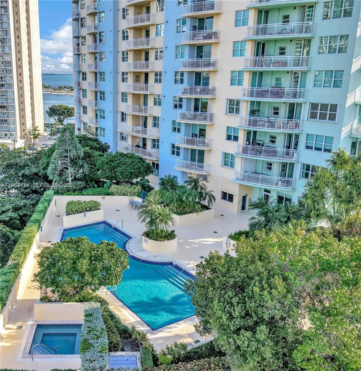 2475 Brickell Ave # 703, Miami FL 33129 — 1
