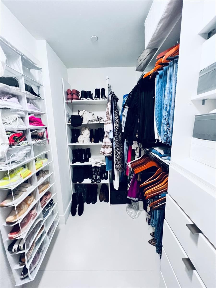 16385 BISCAYNE BLVD # 303, Sunny Isles Beach FL 33160 — 17