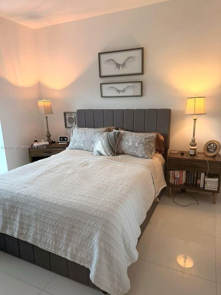 16385 BISCAYNE BLVD # 303, Sunny Isles Beach FL 33160 — 12