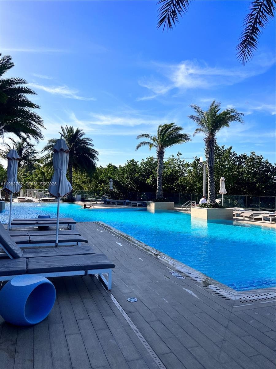 16385 BISCAYNE BLVD # 303, Sunny Isles Beach FL 33160 — 30
