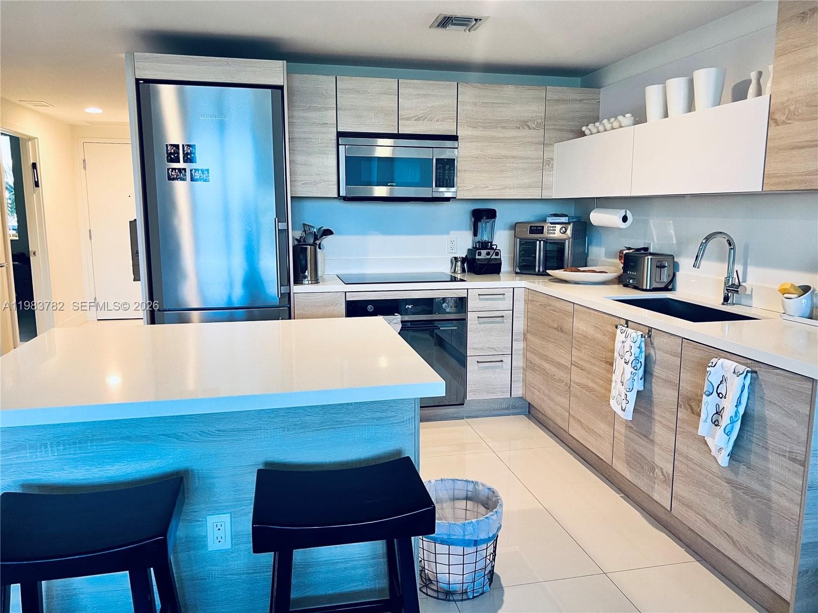 16385 BISCAYNE BLVD # 303, Sunny Isles Beach FL 33160 — 10