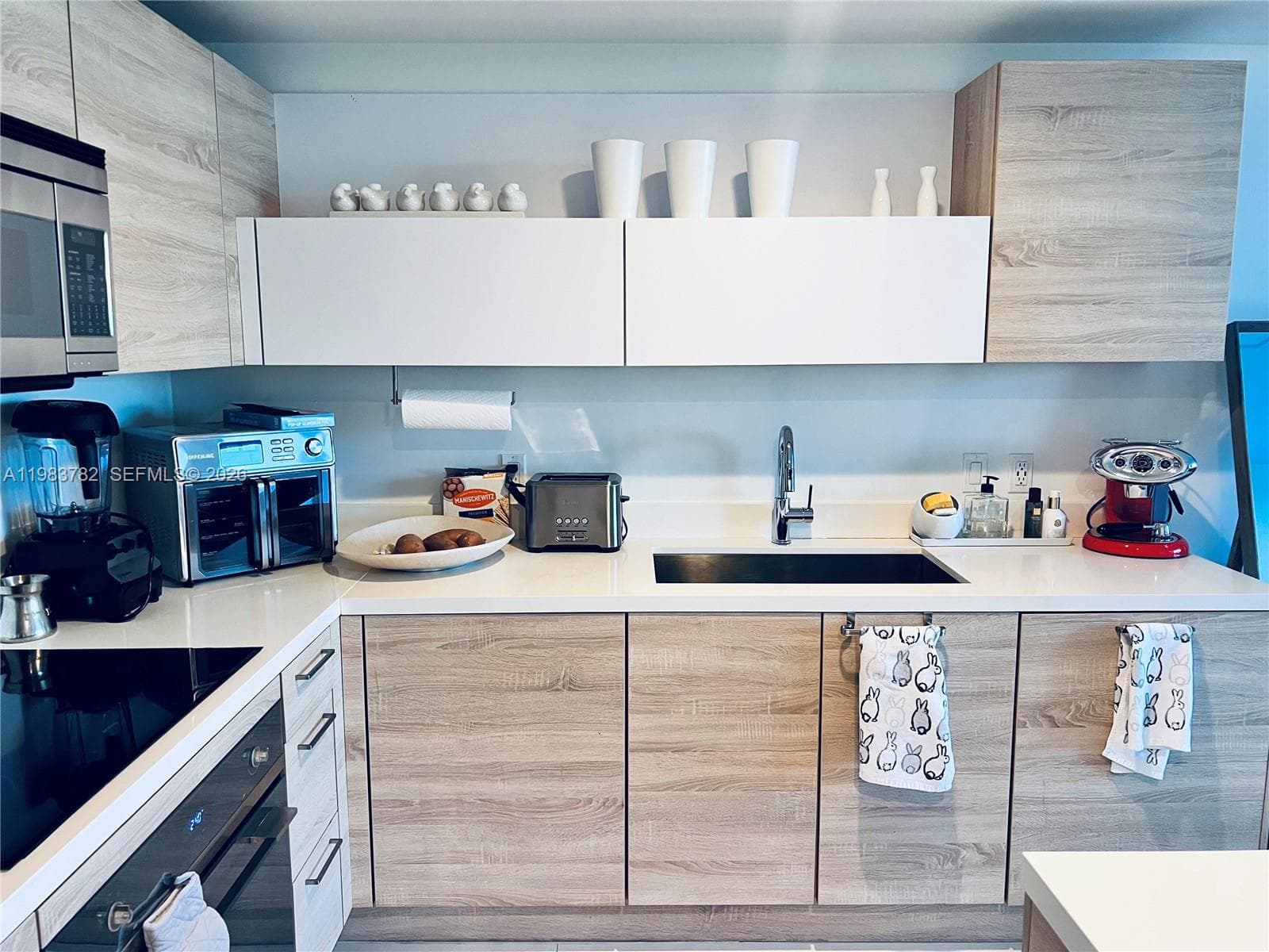 16385 BISCAYNE BLVD # 303, Sunny Isles Beach FL 33160 — 11