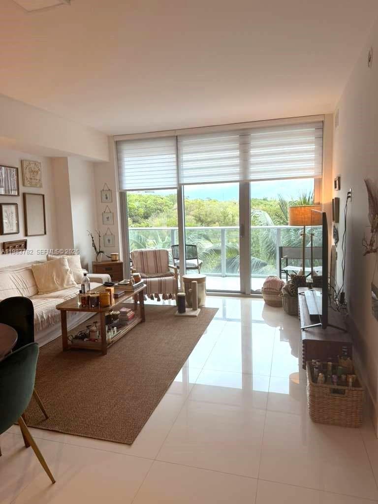 16385 BISCAYNE BLVD # 303, Sunny Isles Beach FL 33160 — 4