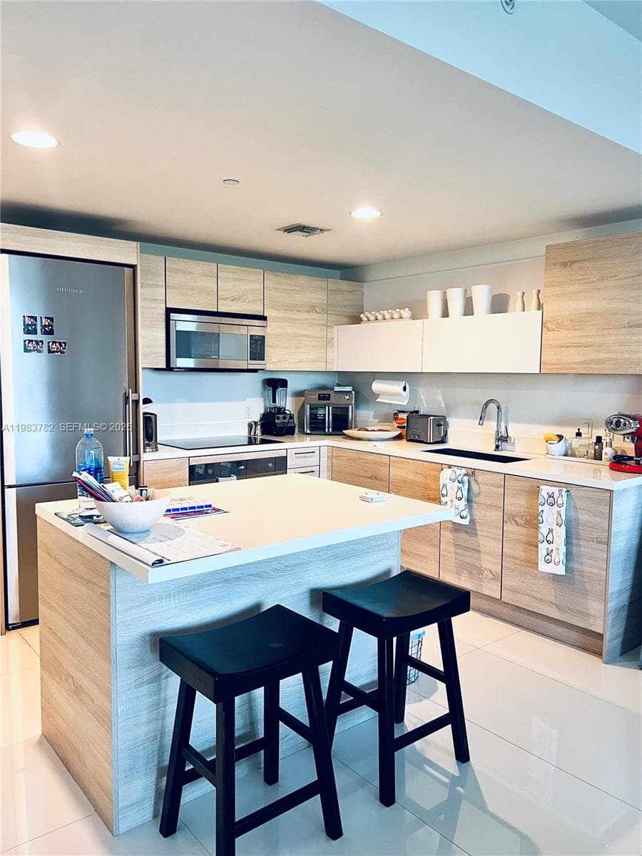 16385 BISCAYNE BLVD # 303, Sunny Isles Beach FL 33160 — 8