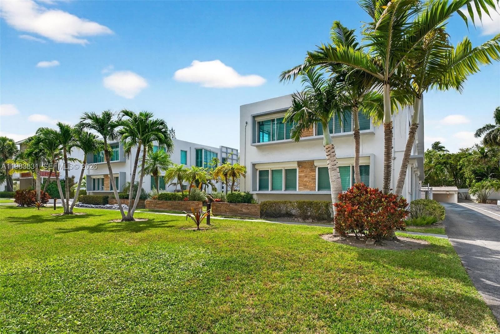 10178 Collins Ave # 208, Bal Harbour FL 33154 — 1