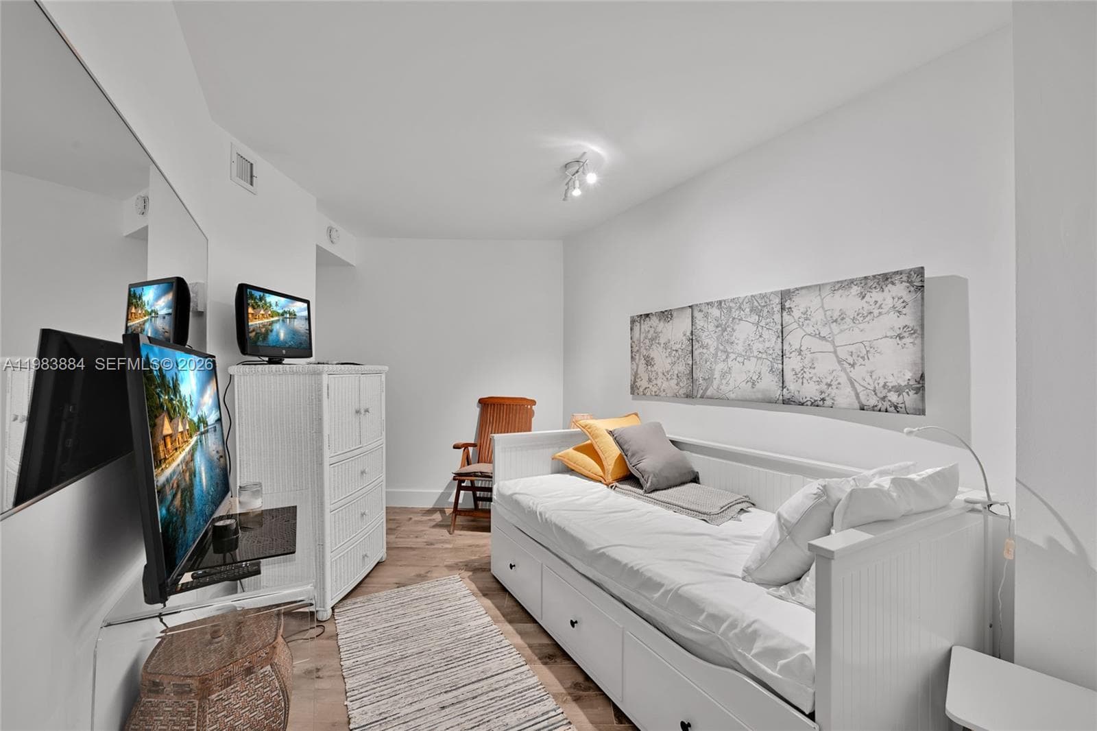 1111 Crandon Blvd # C504, Key Biscayne FL 33149 — 11