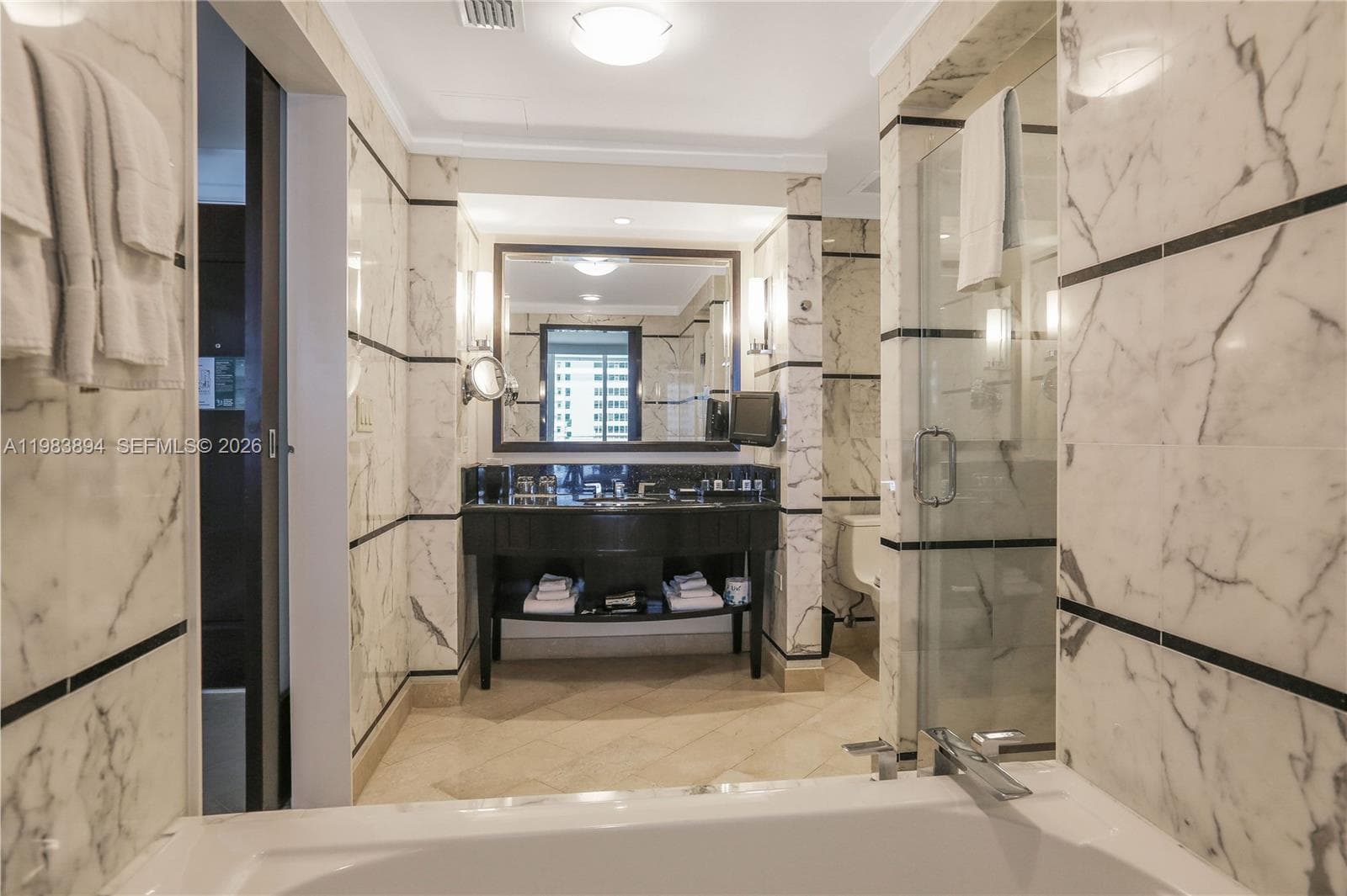 4391 Collins Ave, Miami Beach FL 33140 — 27