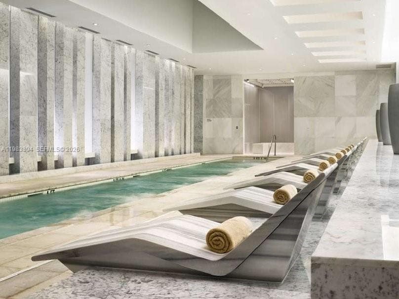 4391 Collins Ave, Miami Beach FL 33140 — 51