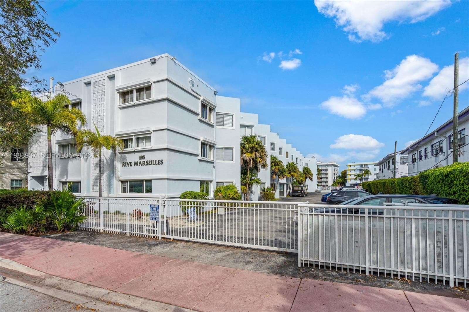 1185 Marseille Dr # 202, Miami Beach FL 33141 — 1
