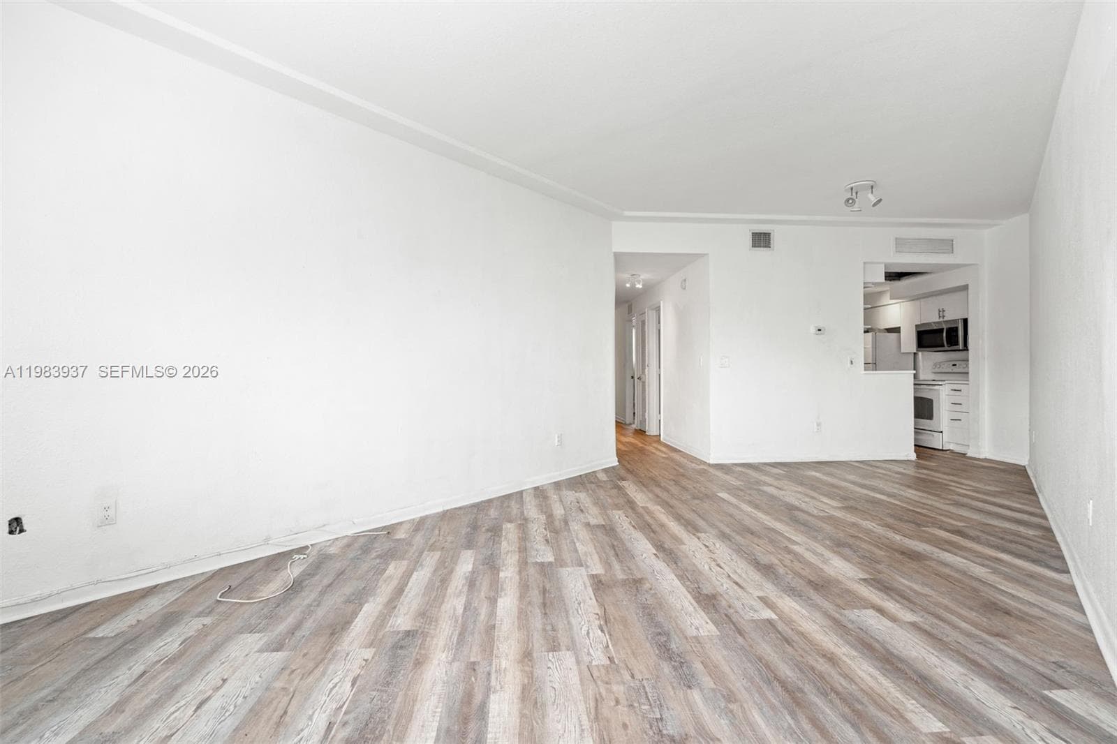 1185 Marseille Dr # 202, Miami Beach FL 33141 — 8