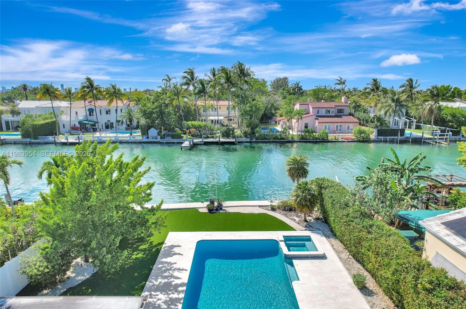 4560 Prairie Ave, Miami Beach FL 33140 — 1